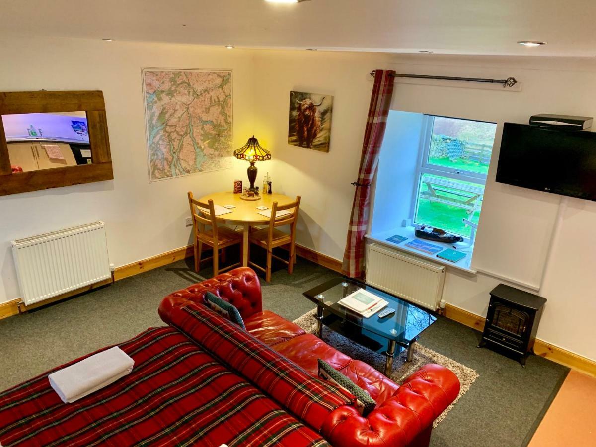 Garrison Of Farm With Hot Tub Bed & Breakfast Inversnaid